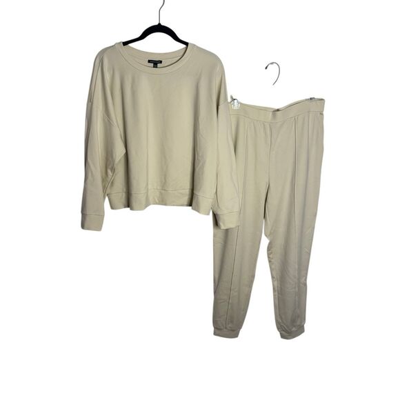 Eileen Fisher SET Lightweight Ponte Jogger & Lightweight Ponte Round Neck Top - Picture 3 of 11